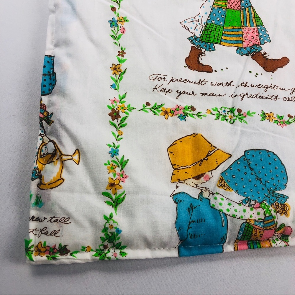 Vintage 70s Holly Hobbie blanket or tablecloth 1970s prairie big bonnet girls - Picture 2 of 6